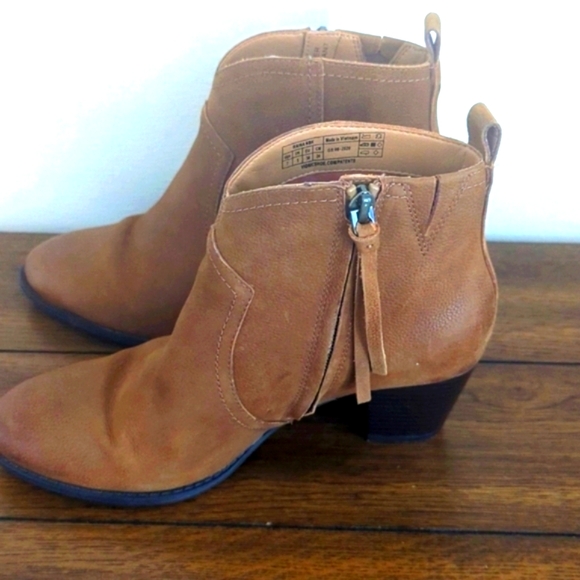 Vionic Raina NBX Upright Ankle Boots 7 - Picture 5 of 16